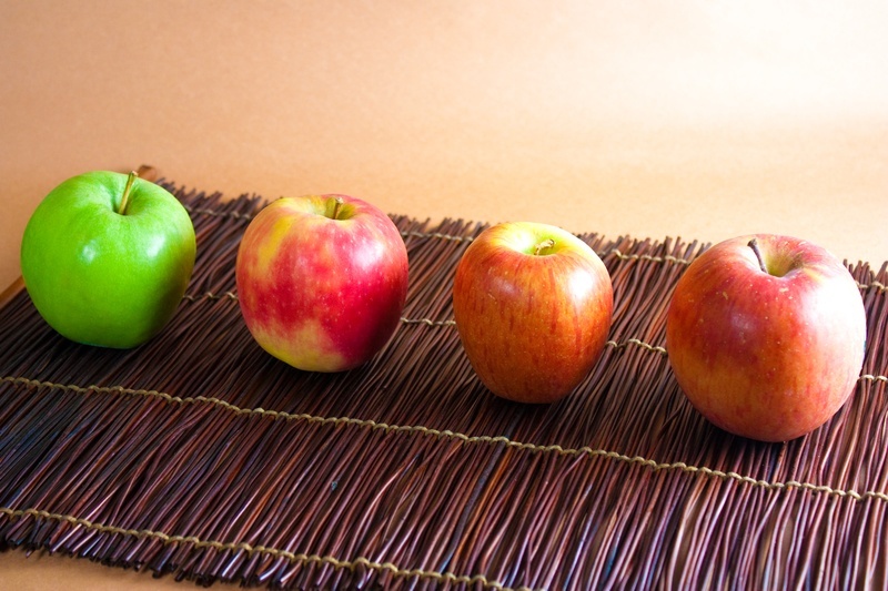 Pink lady apples are hybrids