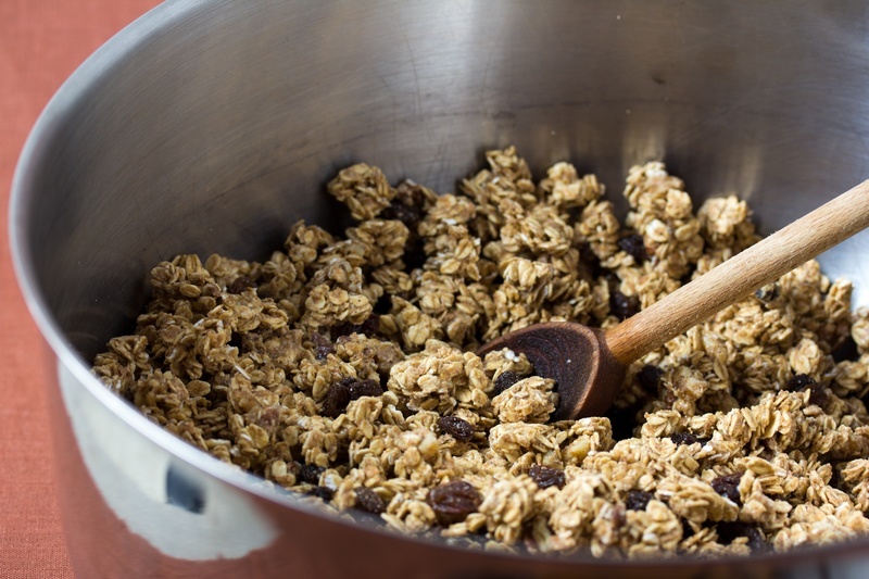 Easy Vegan Granola