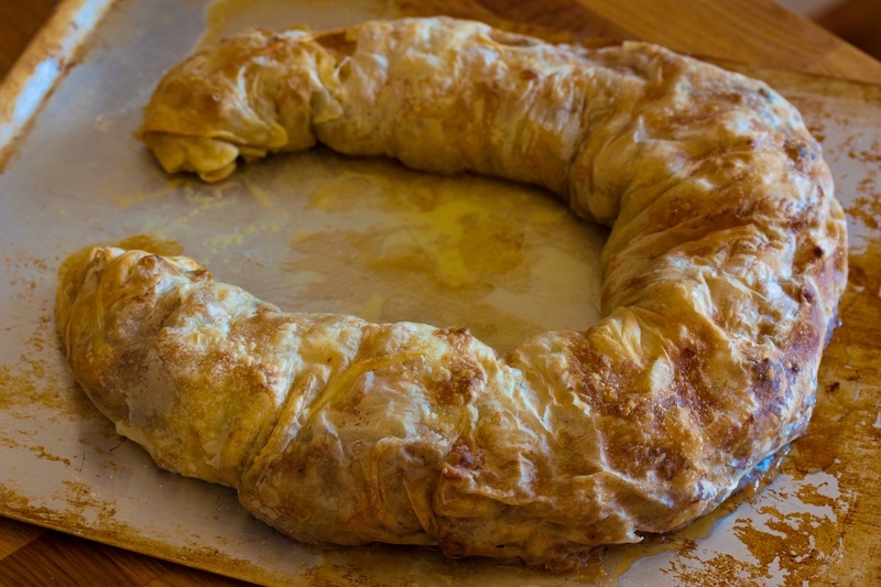 Vegan Apple Strudel before slicing