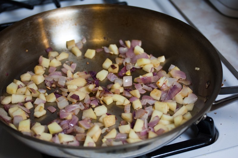 Vegan Apple Walnut Stuffing