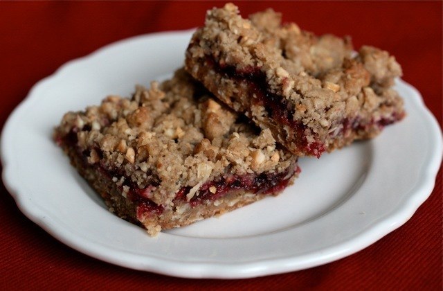 Vegan Double Cranberry Cinnamon Oatmeal Nut Bars