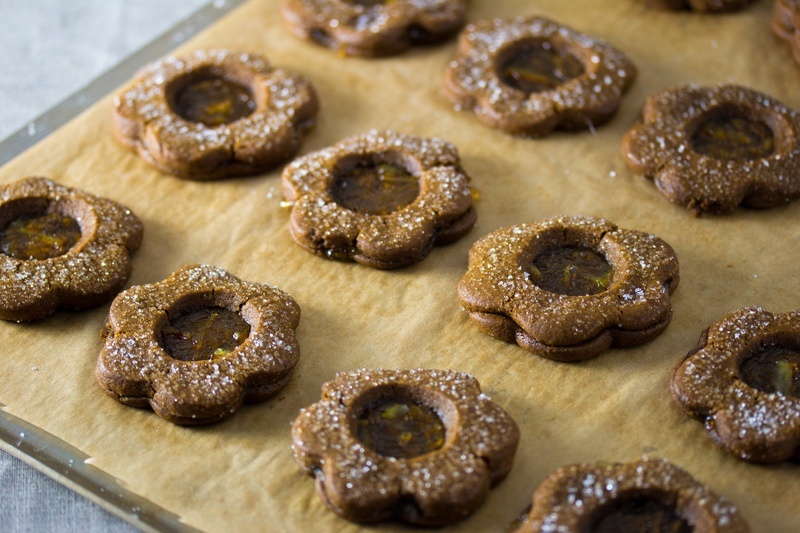 Vegan Gingerbread Marmalade Sandwich Cookies